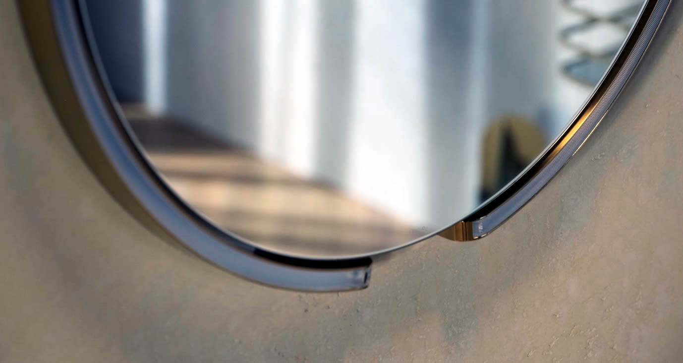 Mito sfera su LED Spiegelleuchte