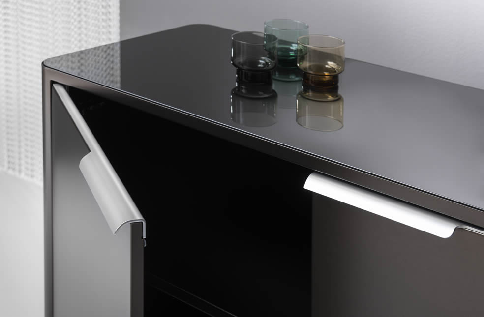 New Classic Line Highboard S 50 H5