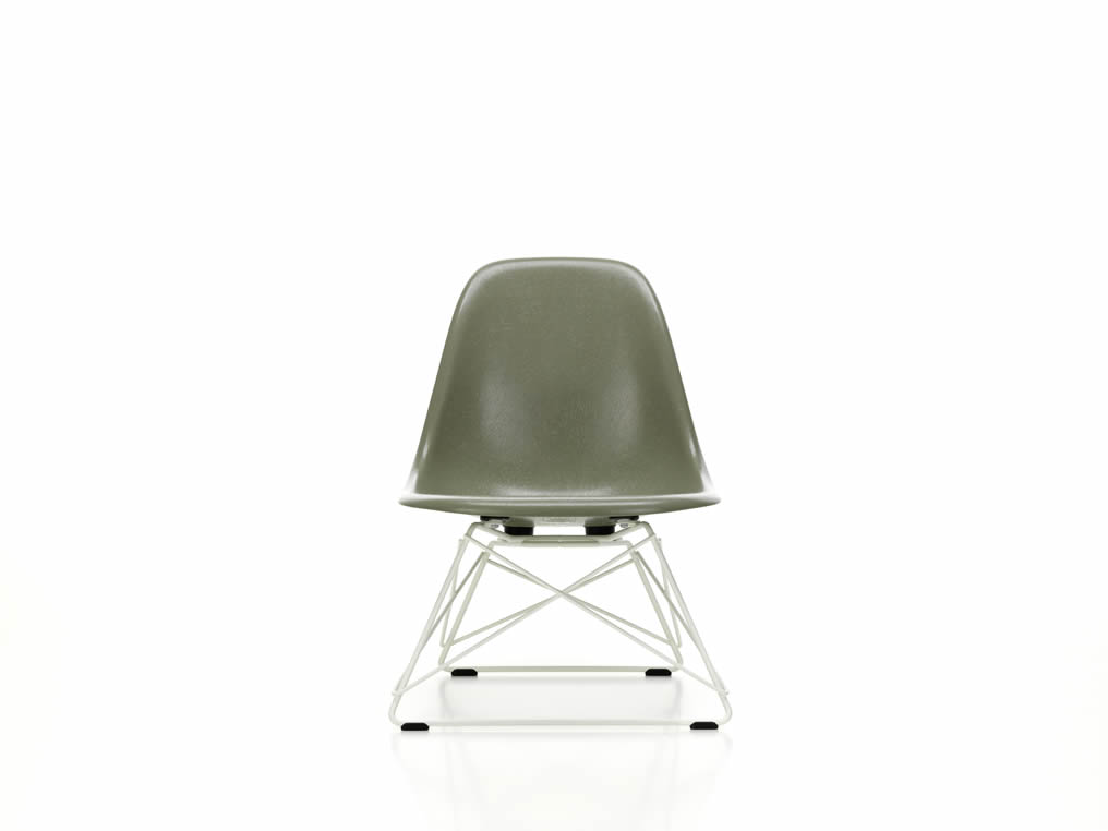 Eames Fiberglass Side Chair LSR