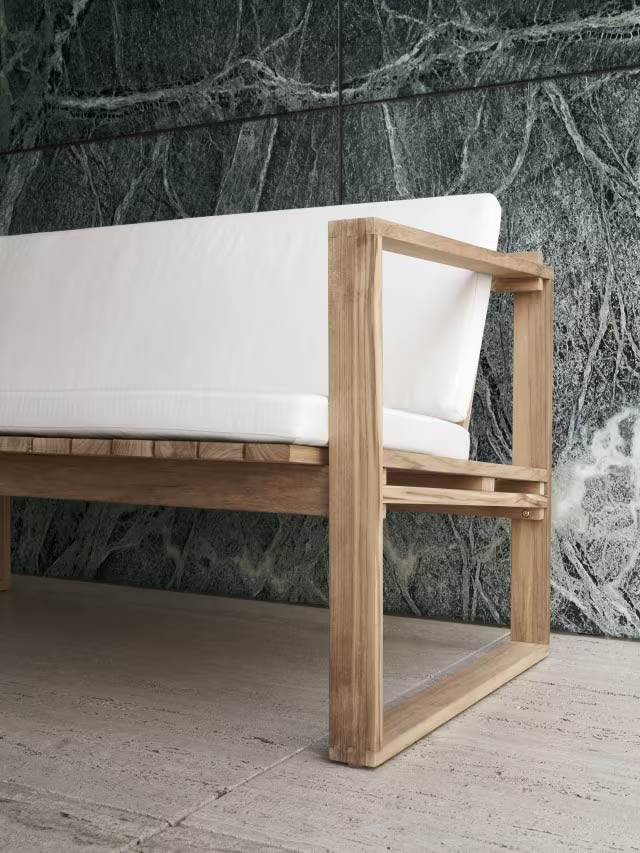 BK12 Outdoor Lounge Sofa