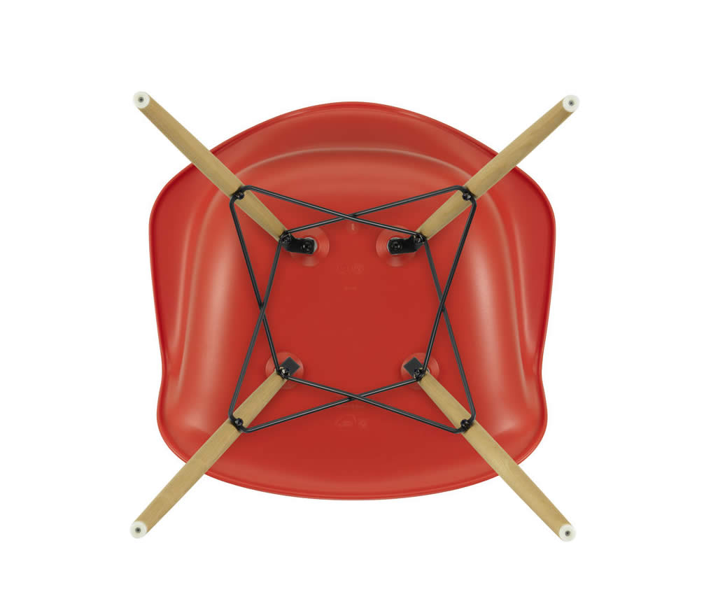 Eames Plastic Armchair RE DAW