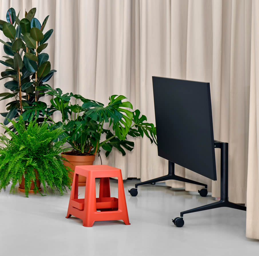 MedaMorph Schreibtisch