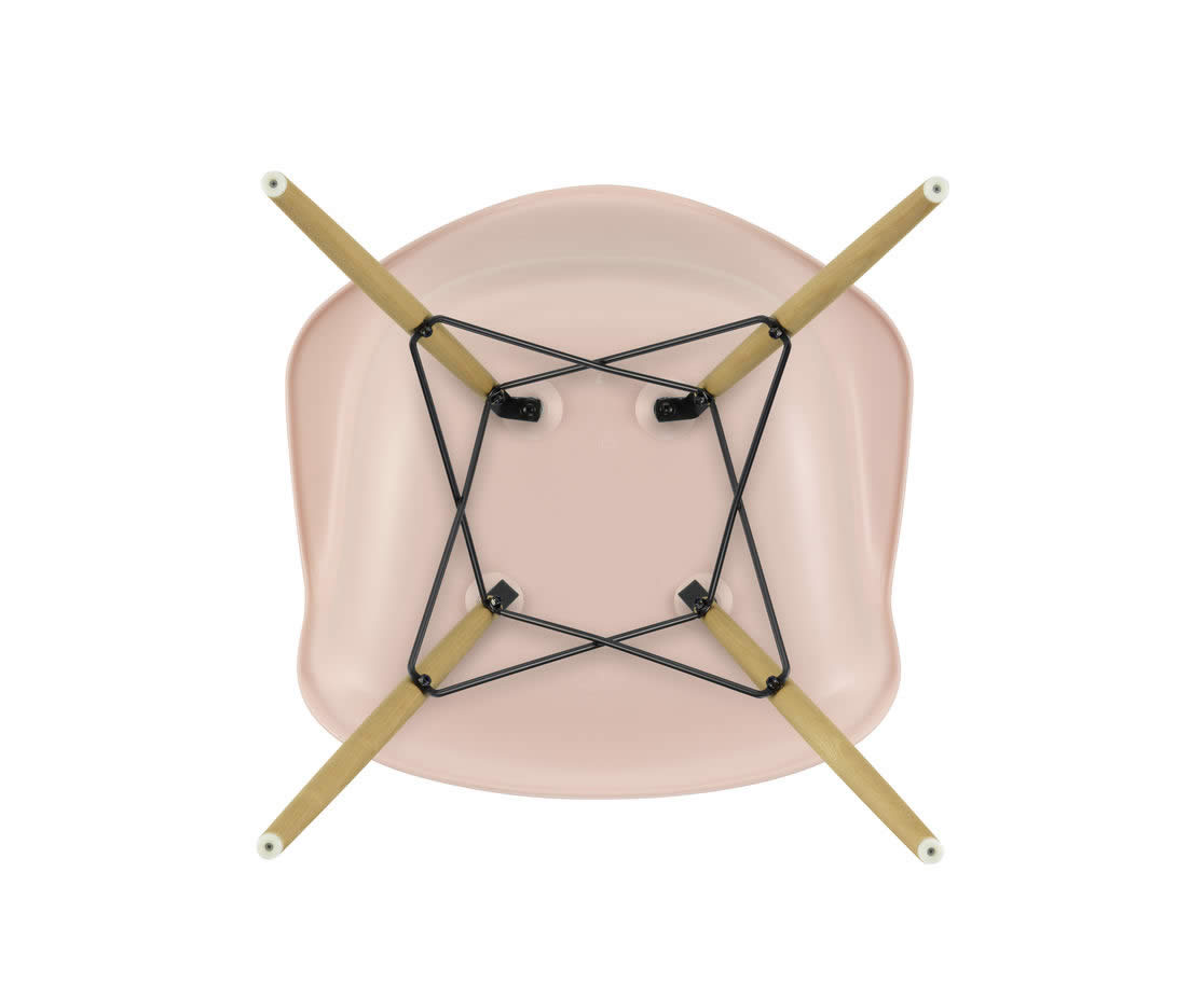 Eames Plastic Armchair RE DAW