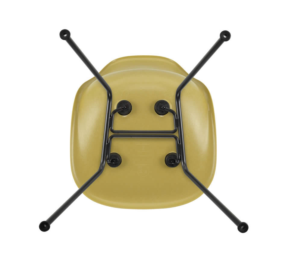 Eames Fiberglass Chair DSX