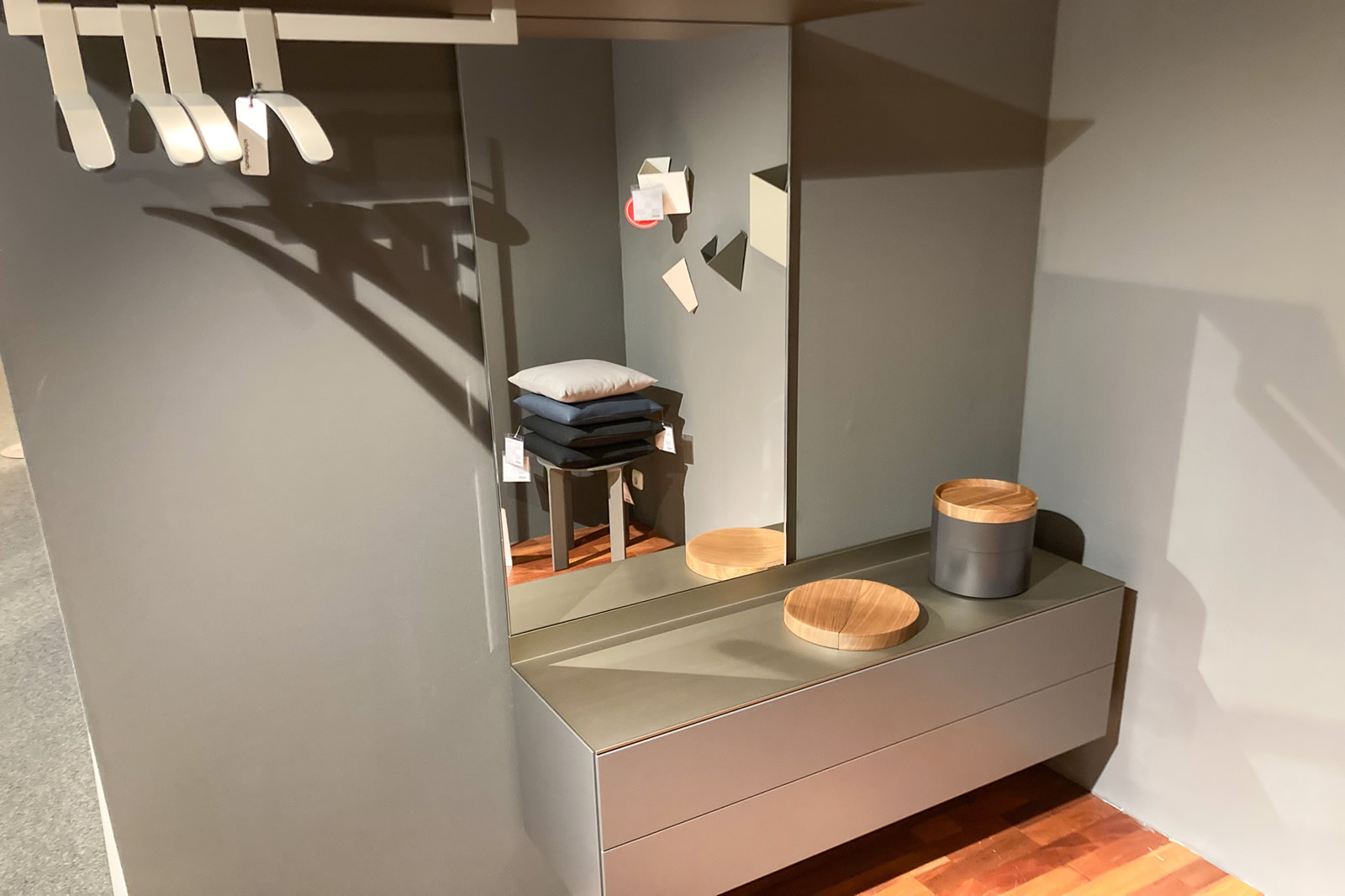 Garderobenkombination S7 8975 Ausstellungsstück