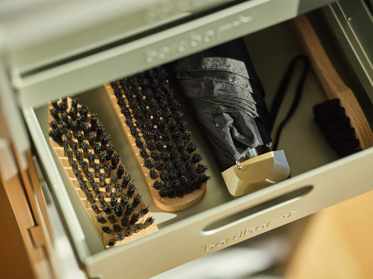 Voyager mit Entry Equipment Set