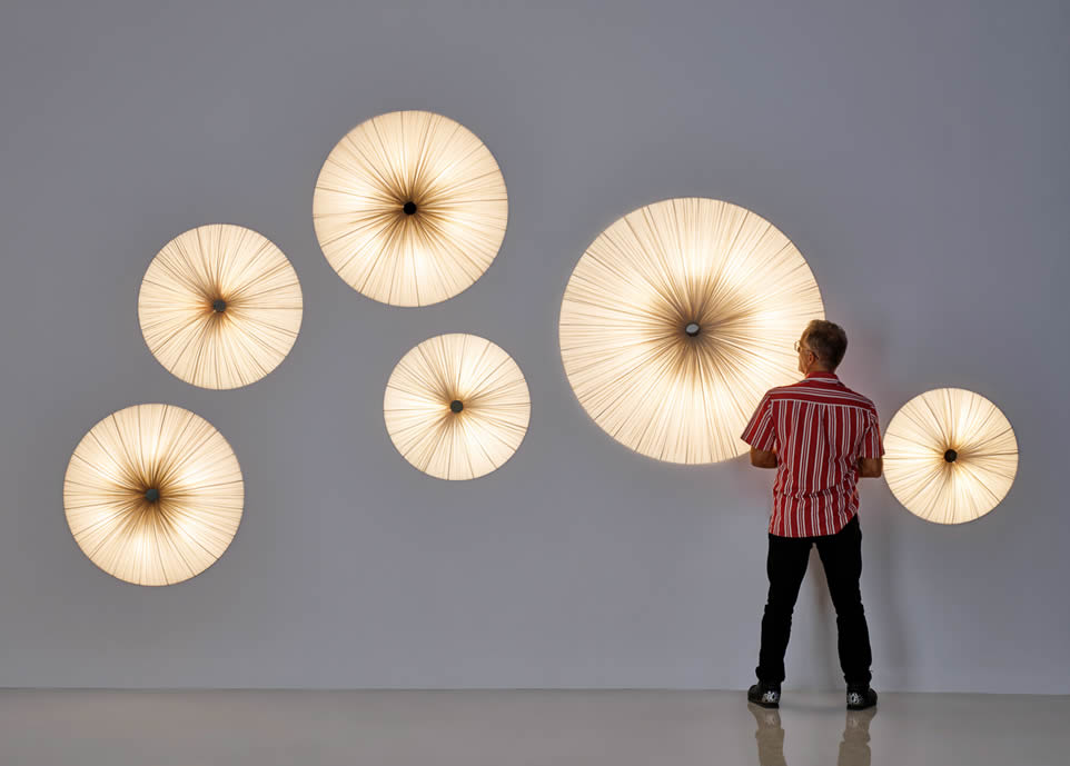 Stand By Wand- und Deckenleuchte