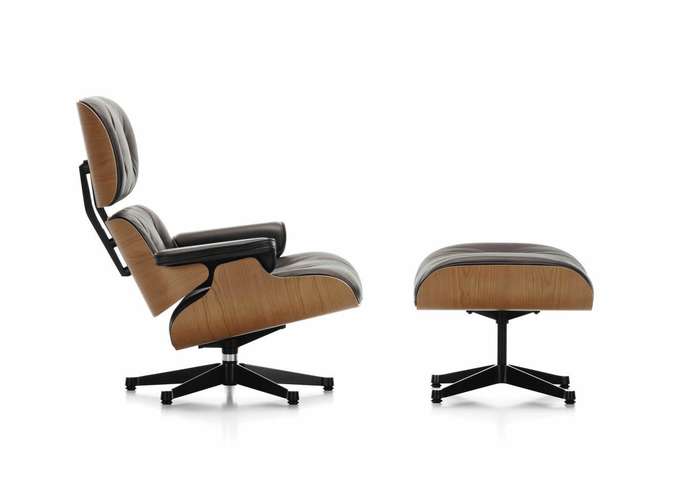 Eames Lounge Chair mit Ottoman Kirschbaum Premium Leder