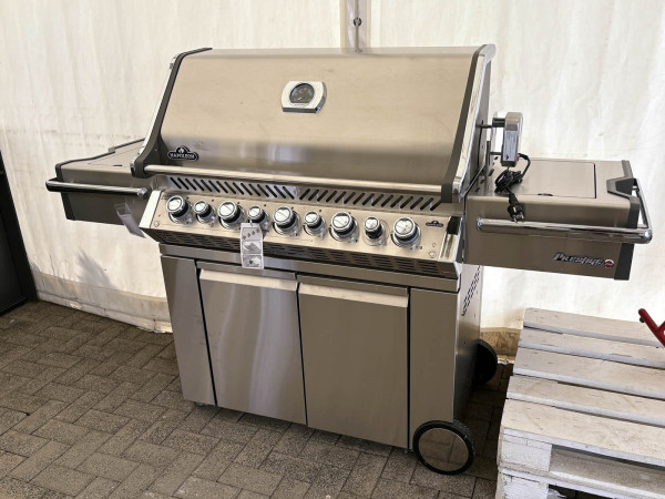 Gasgrill Pro Prestige 665 14767 Ausstellungsstück