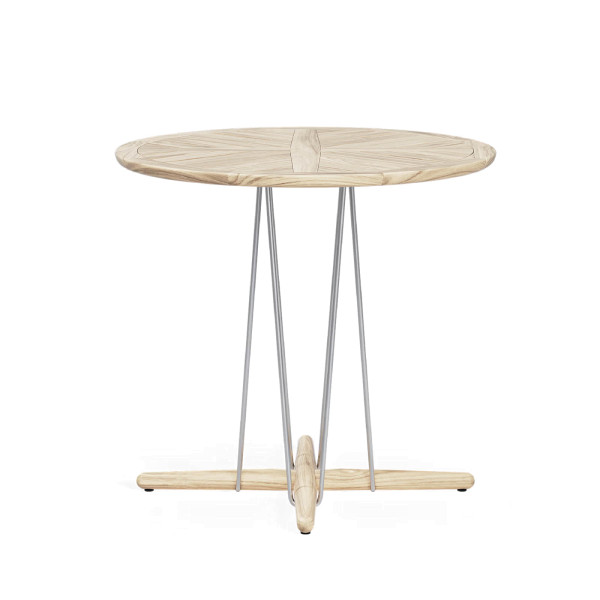 E022 Embrace Outdoor Dining Table