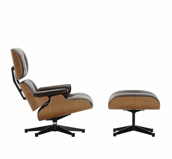 Vitra Eames Lounge Chair mit Ottoman Kirschbaum Natural Leder Drifte
