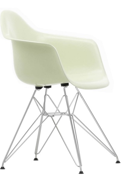 Eames Fiberglass Armchair DAR