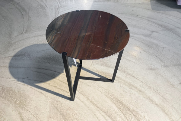 kleiner Tisch Icaro 9190 Ausstellungsstück